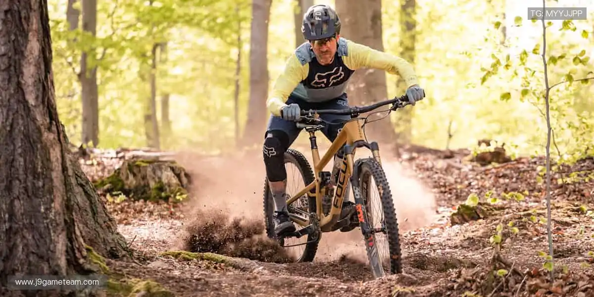 突破屏幕界限，直击赛场心跳！📺⚡️